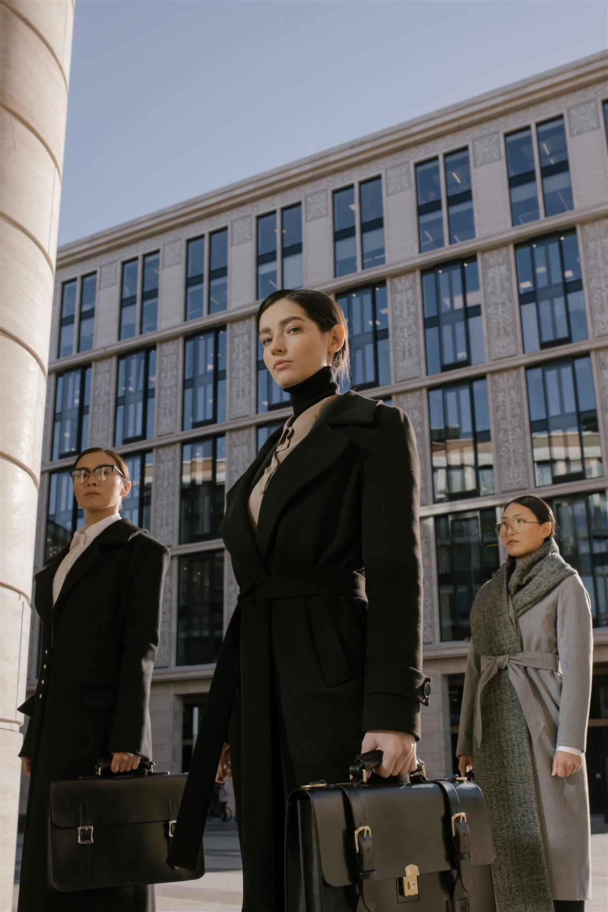 Young members of the exclusive Équité Intelligence global network