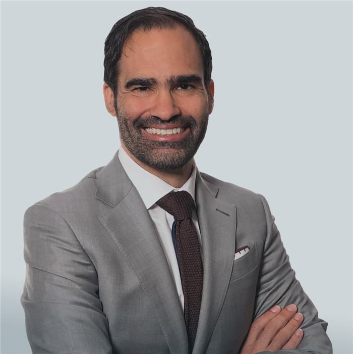 Portrait of Dr. Daniel Langer